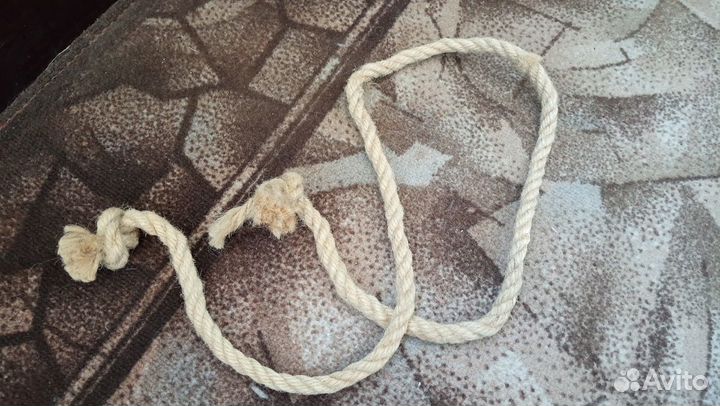 Аксессуары для клетки: кормушки, игрушки, домик