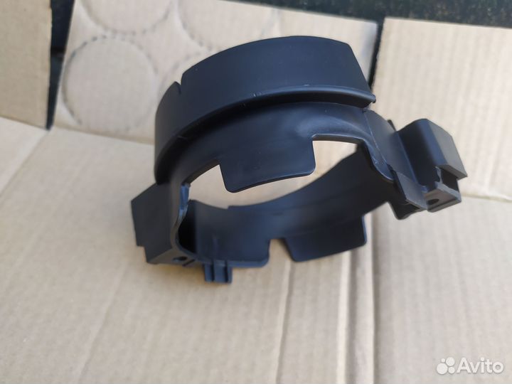 Кронштейн фары противотуманной левой renault logan