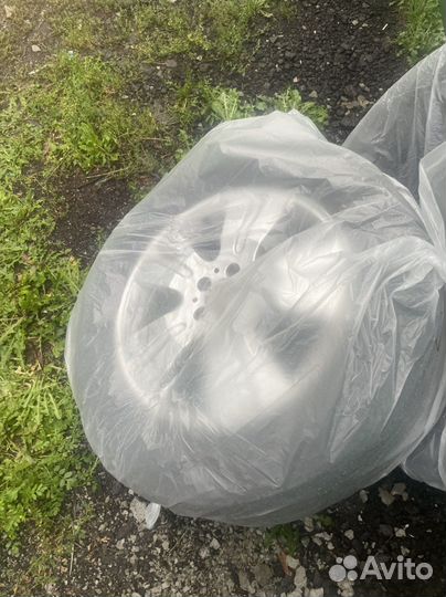 Колеса на mercedes r18 летние