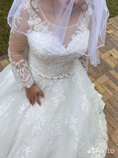 Свадебное платье