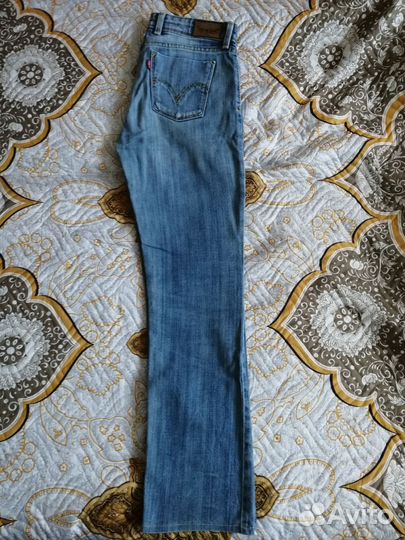 Джинсы женские levis