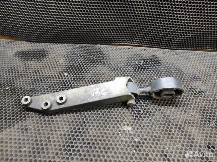 Правая опора двигателя Opel Vectra B x18xe