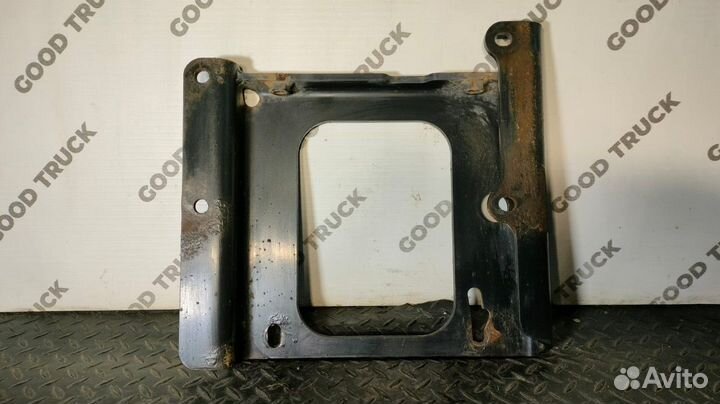 Кронштейн выхлопной системы