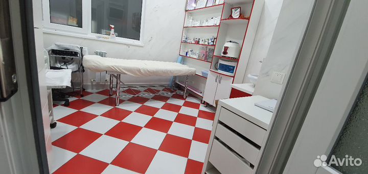 Сдам место в аренду в салоне красоты
