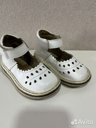 Босоножки для девочки