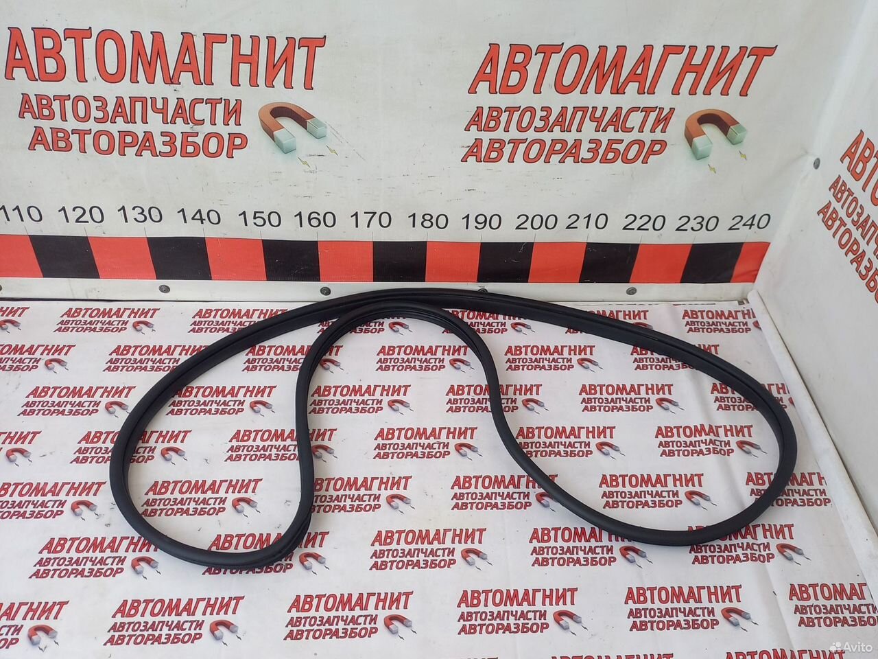 Уплотнитель двери передней левой Джили Кулрей