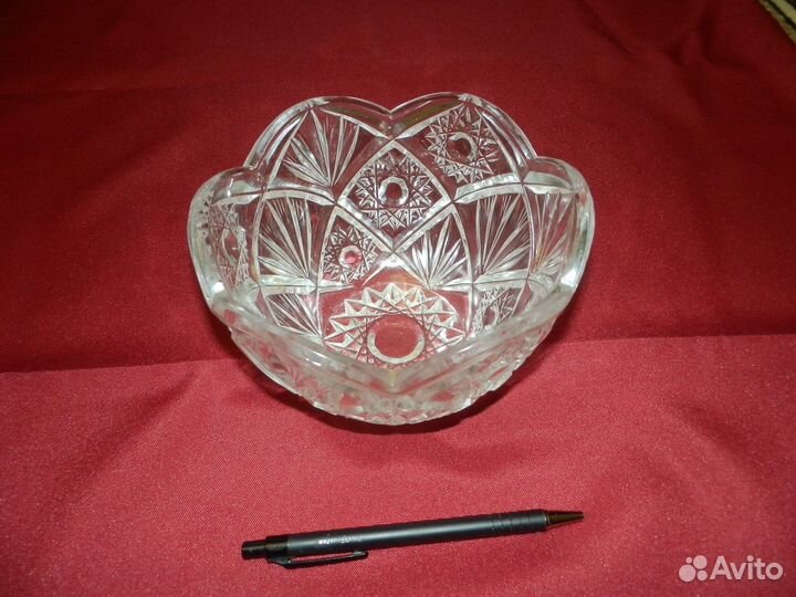 Конфетница хрустальная