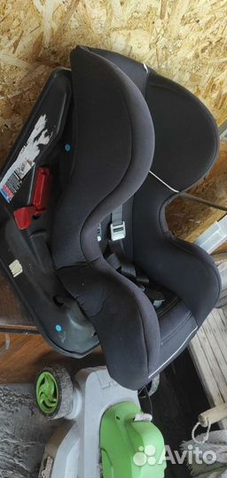 Детское автомобильное кресло с 6 месяцев до 4 лет