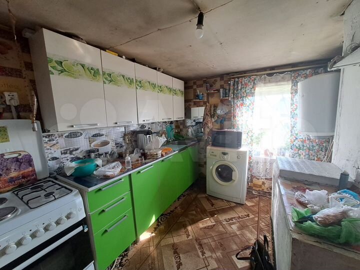 Дом 27,5 м² на участке 9,3 сот.