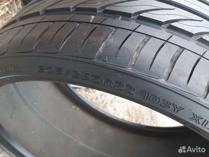 Delinte Thunder D7 305/25 R22 103Y