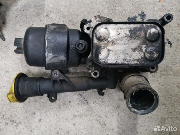 Радиатор масляный Opel Astra универсал Z13DTH 2008