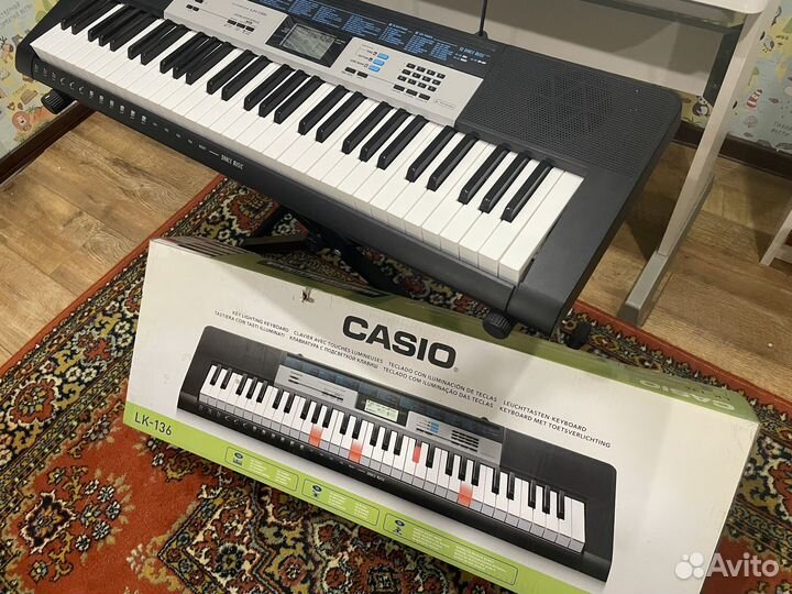 Синтезатор casio lk 136