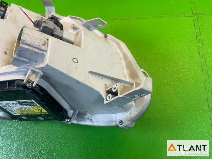 Фара передняя левая toyota corolla axio