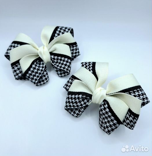 Резинки, бантики для волос ручной работы