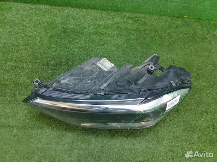 Фара левая Volkswagen Polo