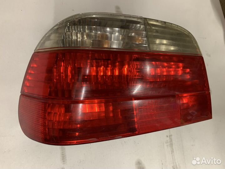 Фонарь задний левый BMW 7 E38
