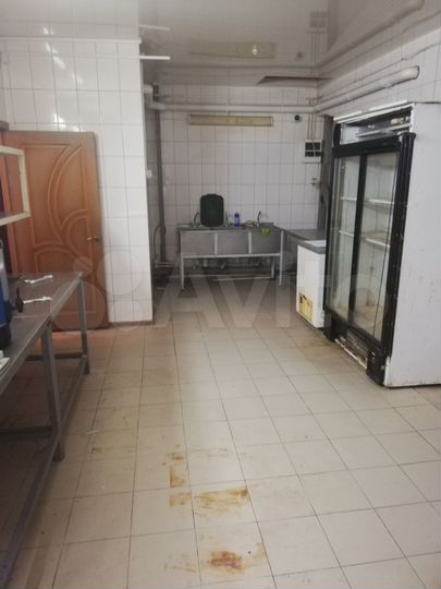 Помещение под кафе, с мебелью, 170 м²