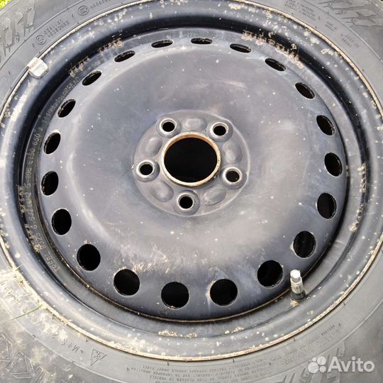 Nokian Tyres Hakkapeliitta 2 215/60 R16