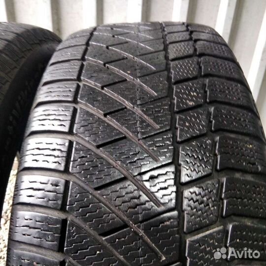 Continental ContiVikingContact 6 215/60 R17