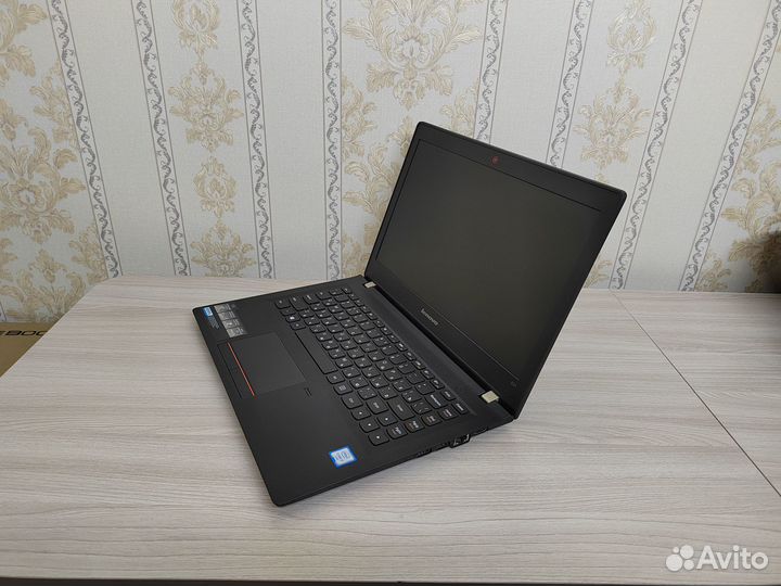 Ноутбук Lenovo