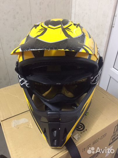 Мото шлем BRP