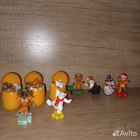 Игрушки из киндера Новогодняя серия 2024