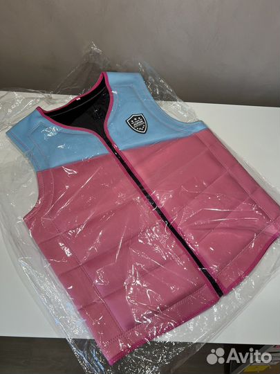 Жилет водный страховочный