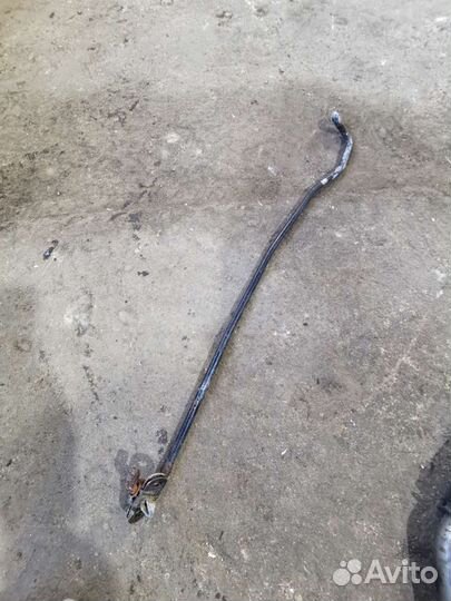 Упор капота mitsubishi carisma