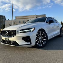 Volvo S60 2.0 AT, 2022, 24 000 км, с пробегом, цена 2 690 000 руб.