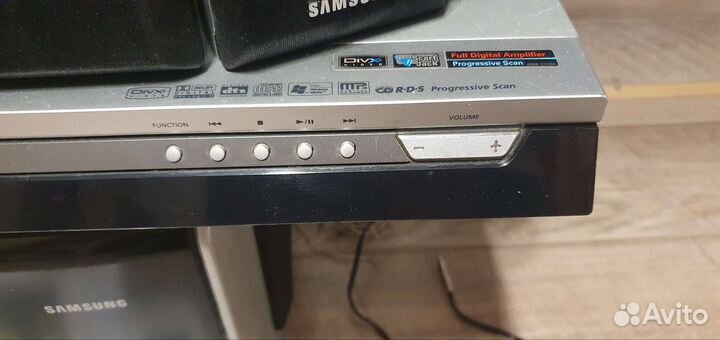 Громкий центр Samsung c aux,bluetooth,fm