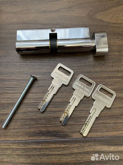 Замок личинка Торекс