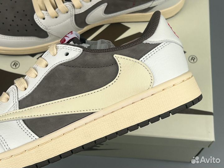 Travis Scott x Nike Jordan 1 Low Reverse Mocha