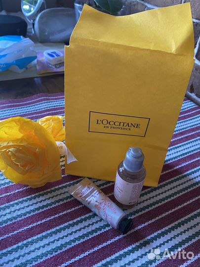 Loccitane наборчик, Srichand помада, маска keratin