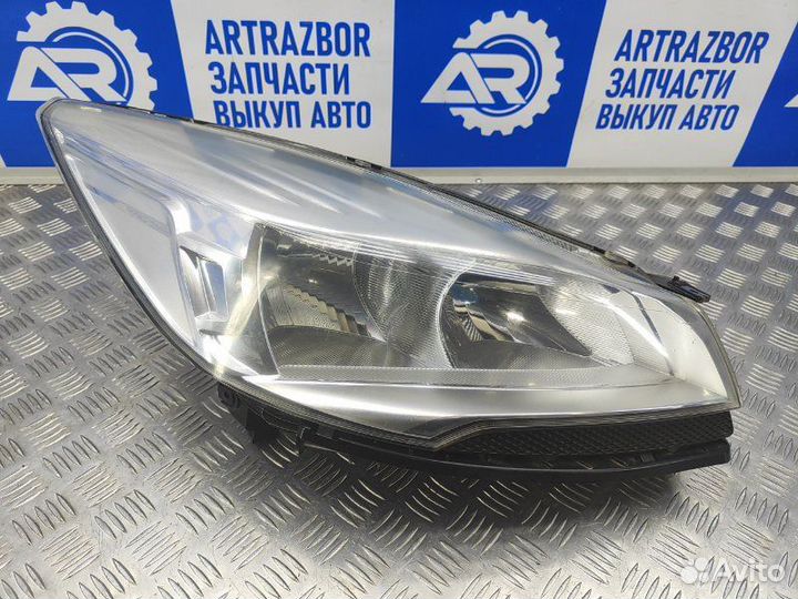 Фара правая Ford Kuga CBS 1.6 jqmb 149.6 Л.С 2014