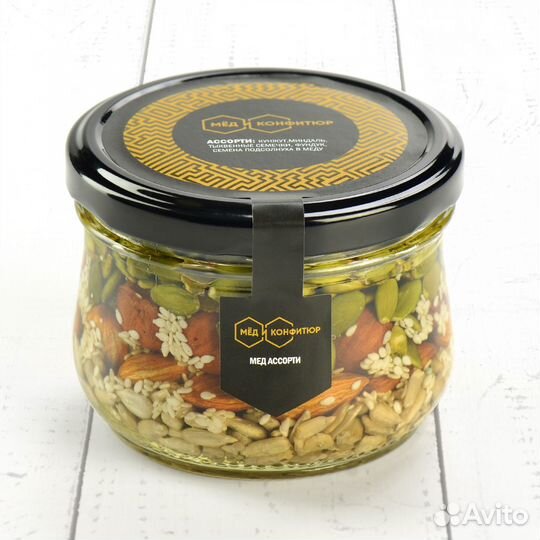 Ассорти: кунжут, миндаль, тыквенные семечки, фунду