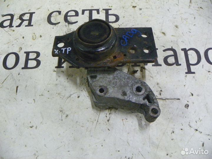 Опора двигателя правая Nissan X-Trail