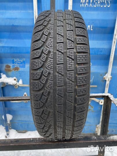 Pirelli Winter Sottozero 210 Serie II 225/60 R17 99H