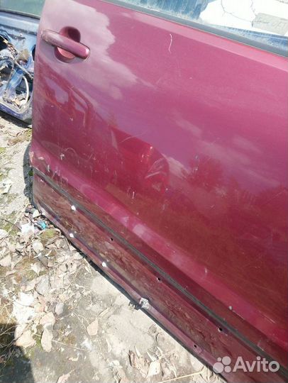 Дверь передняя правая suzuki grand vitara 2