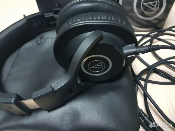 Наушники Audio-Technica ATH M40x (как новые)