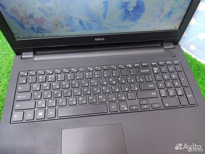Ноутбук dell Inspiron