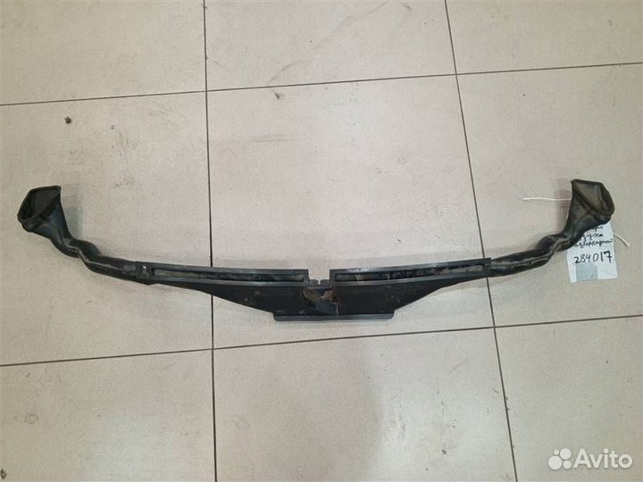 Воздуховод торпедо большой Mitsubishi Pajero iO 1