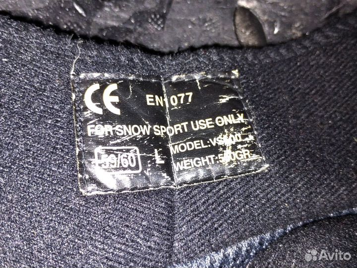 Горнолыжный шлем