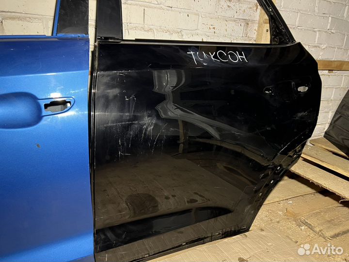 Hyundai tucson Дверь