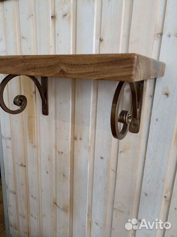 Полка настенная из массива и эпоксидной смолы лофт