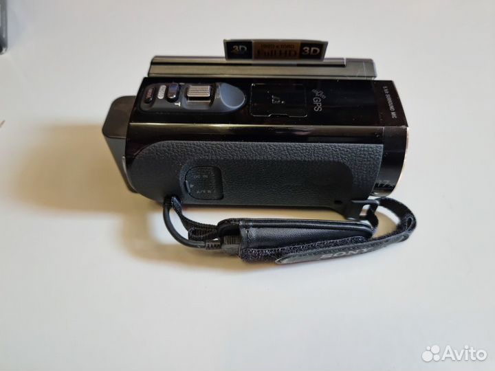 Видеокамера 3D Sony HDR-TD20