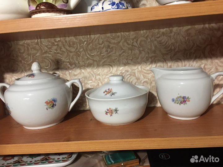 Сахарница,молочник,чашки Вербилки