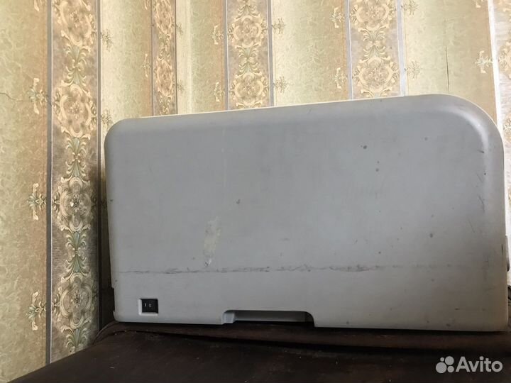 Цветной лазерный принтер HP LaserJet CP1215