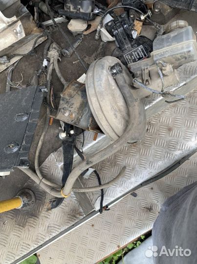 Вакумник ваз Priora вакумный гтц в сборе