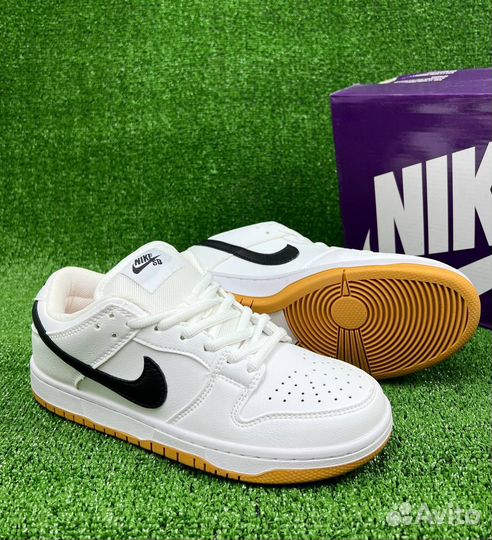 Кроссовки Nike Dunk SB White