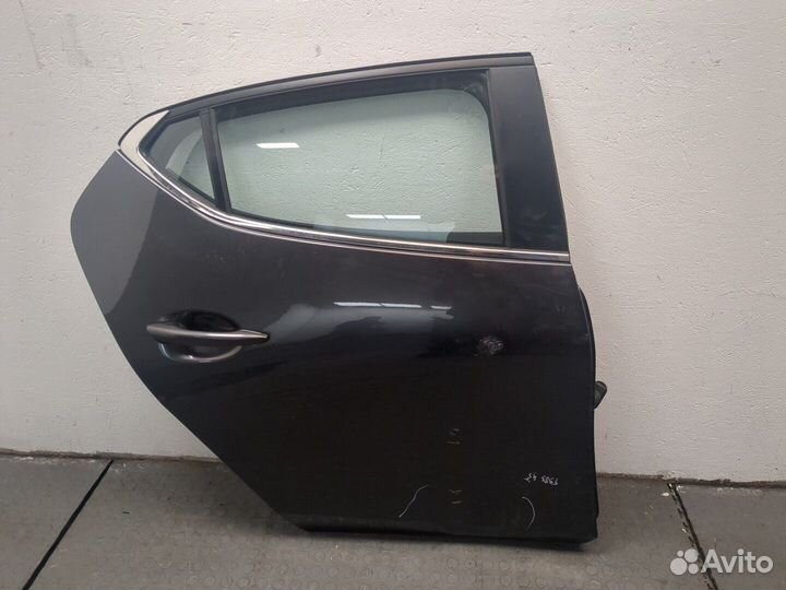 Стекло боковой двери Mazda 3 (BP) 2019, 2022